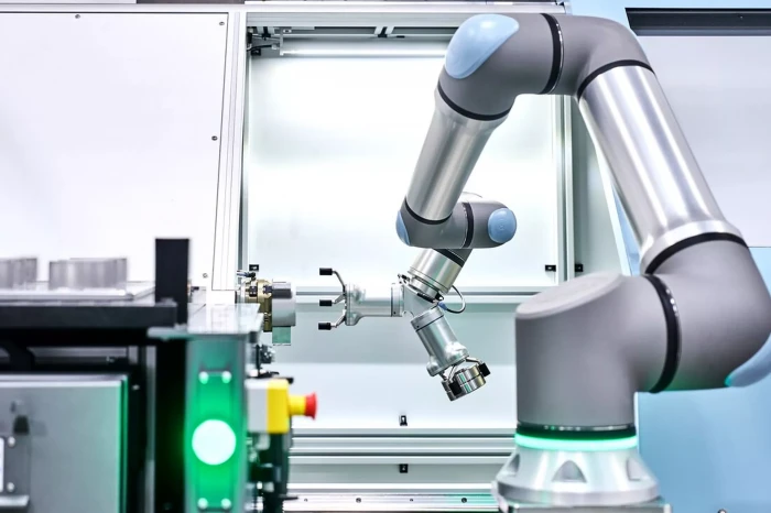 Universal Robots introduces 30kg precision motion cobot