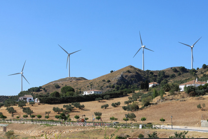 Spain changes rules on renewable energy tenders, signals keenness to avoid China-dependent supply chains