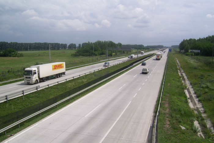 Hungarian weekend lorry ban suspended for Saturday night