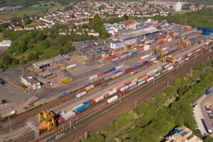 Russell Group acquires rail terminal and creates new Scottish logistics giant