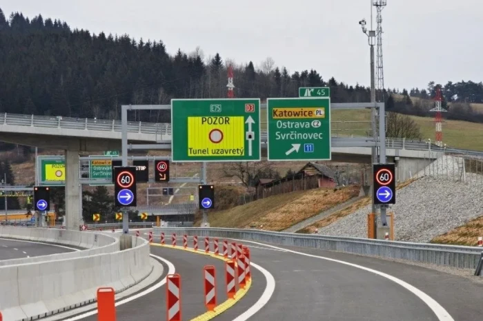 Czech and Slovak motorway closures cause major disruption