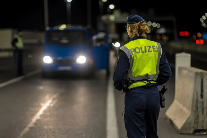 Austria prolongs border controls with Hungary and Slovenia until October