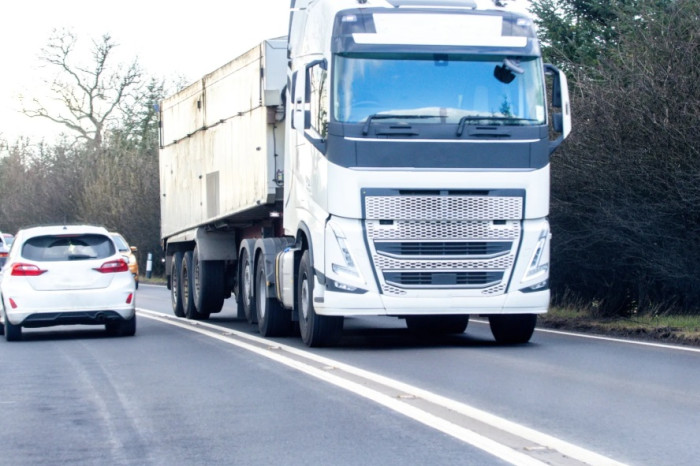 UK delays fuel duty rise and gives hauliers £1 tax renewal