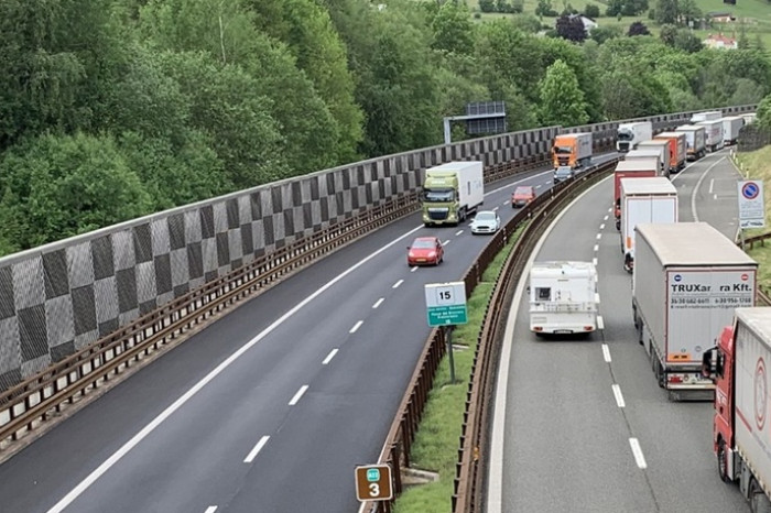 HGVs could pay more to use Brenner at busy times
